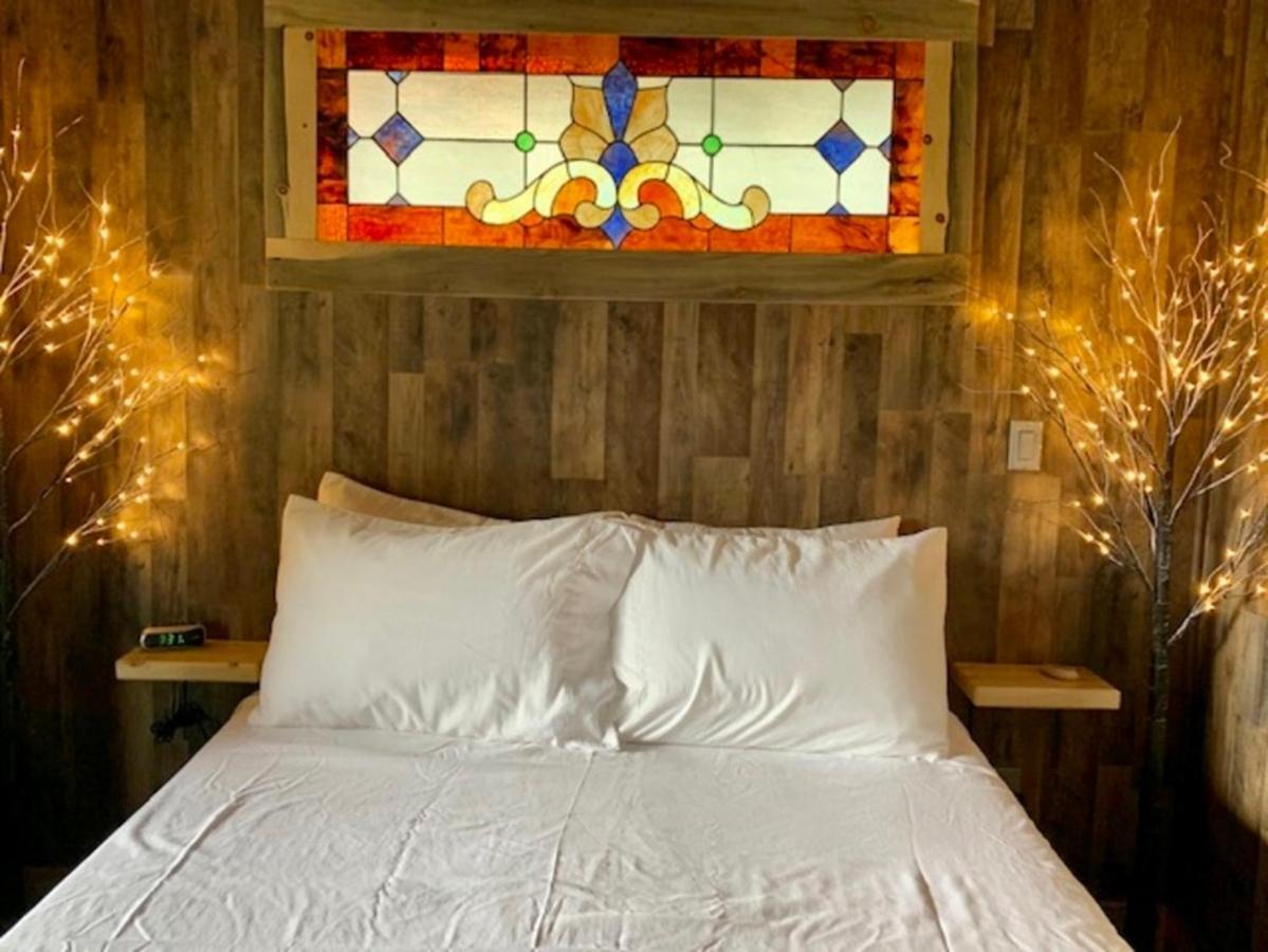 Ridgewalk Treehouse Bed and Breakfast Angel Fire Eksteriør billede